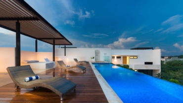 best hotels in Tulum - AirBnB Rooftop Pool Tulum