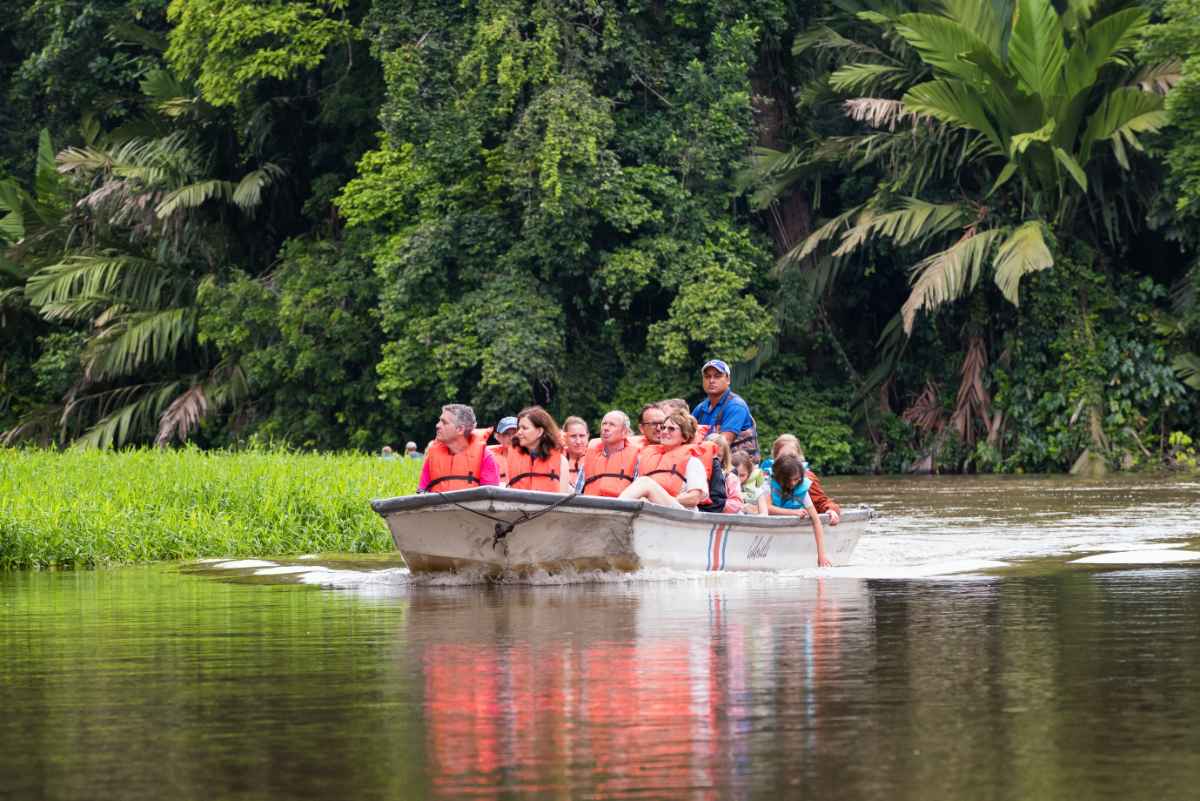 guided tours in costa rica